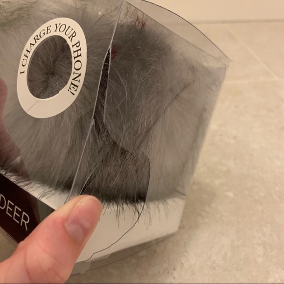 Portable iPhone Charger Keychain - Picture 3 of 3